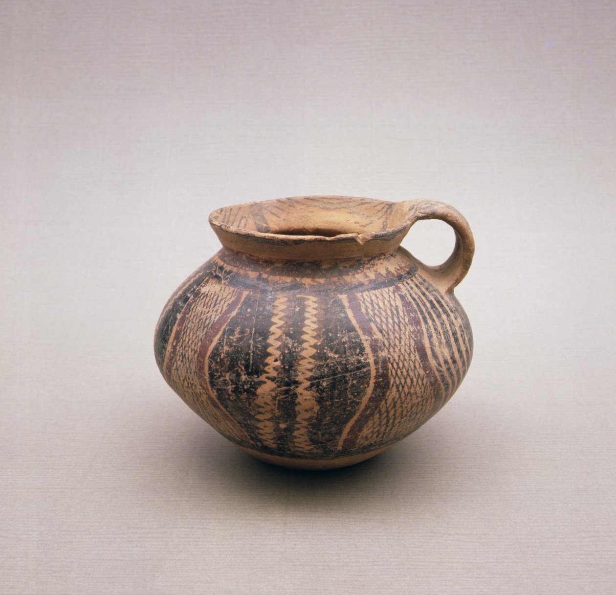 Vaso di terracotta cinese, c.2500 a.C. da Unbekannt Unbekannt
