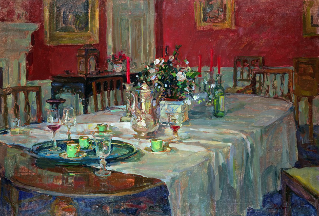 Tavola da pranzo con brocca d