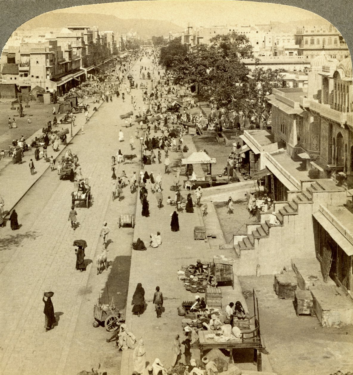 Jauhri Bazaar, Jeypore, Orissa, India da Underwood and Underwood