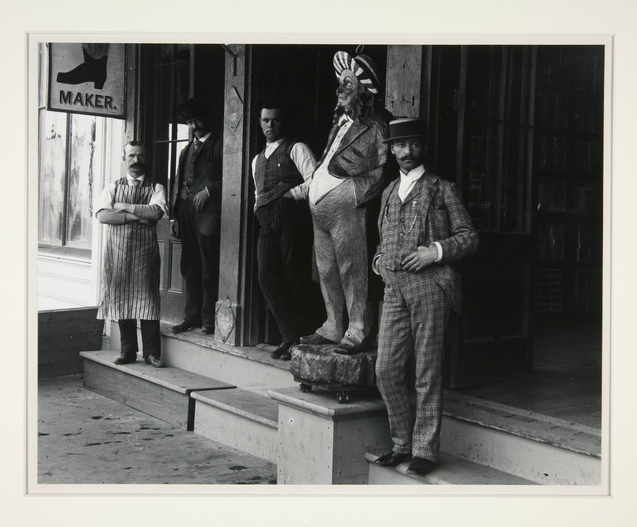 Alla bottega di scarpe, Columbia, CA da Unknown