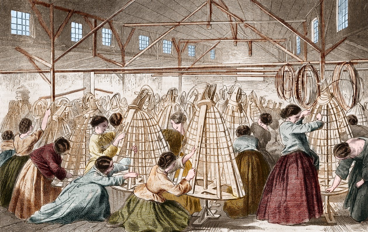 Fabbriche di crinoline: posa dei cerchi. Incisione del 1865. da Unknown artist