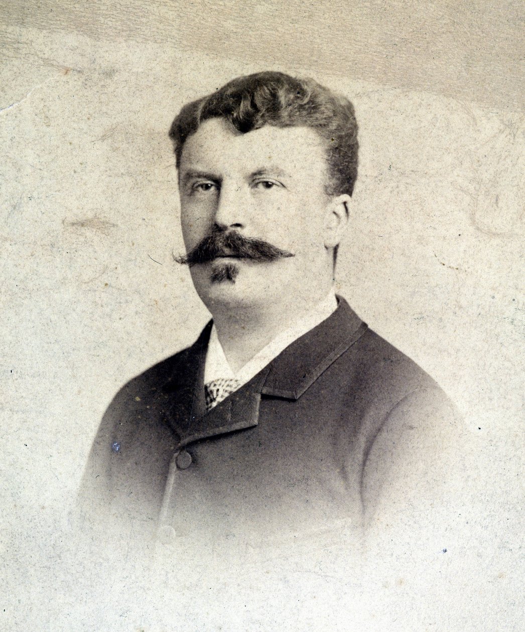 Ritratto di Guy de Maupassant da Unknown artist