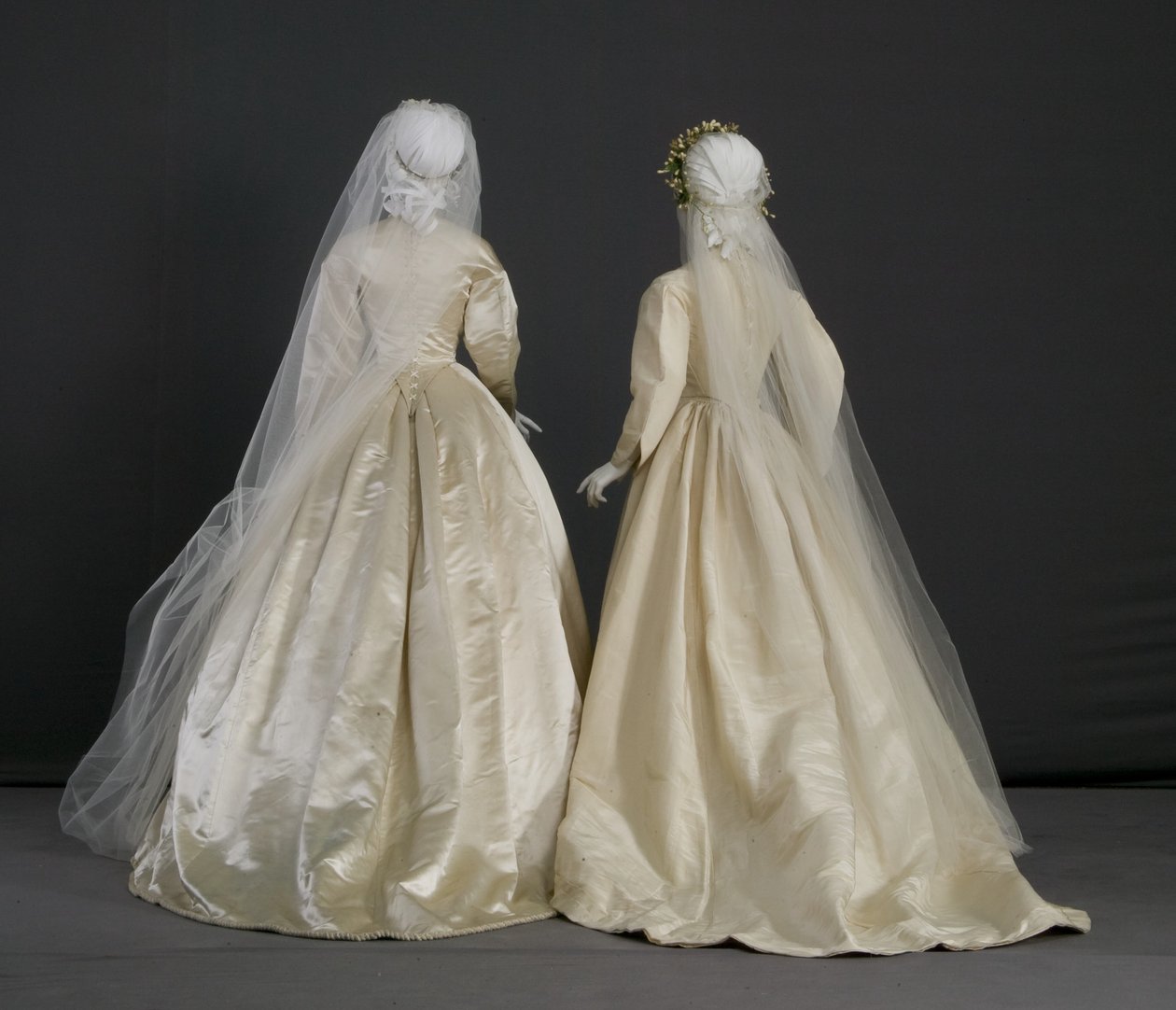 Abiti da sposa da Unknown artist