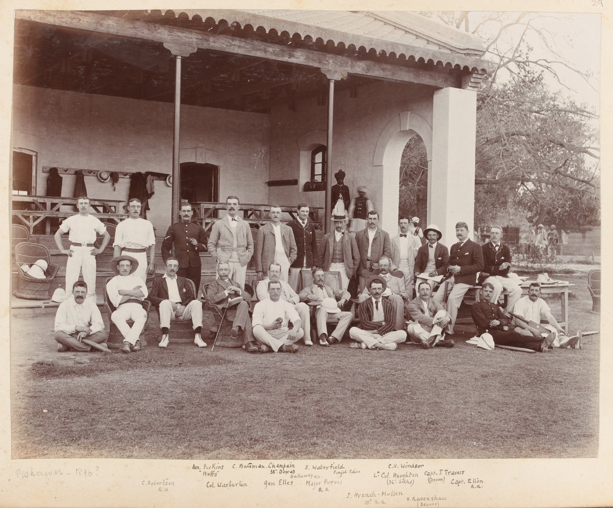 Una partita di cricket, Peshawar da Unknown photographer