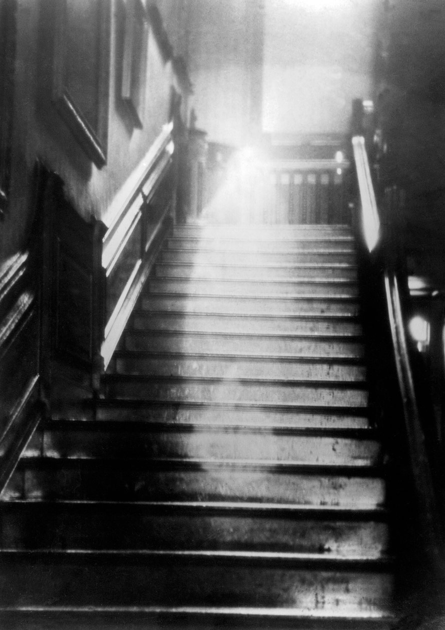 Il fantasma di Raynham Hall (Inghilterra) da Unknown photographer