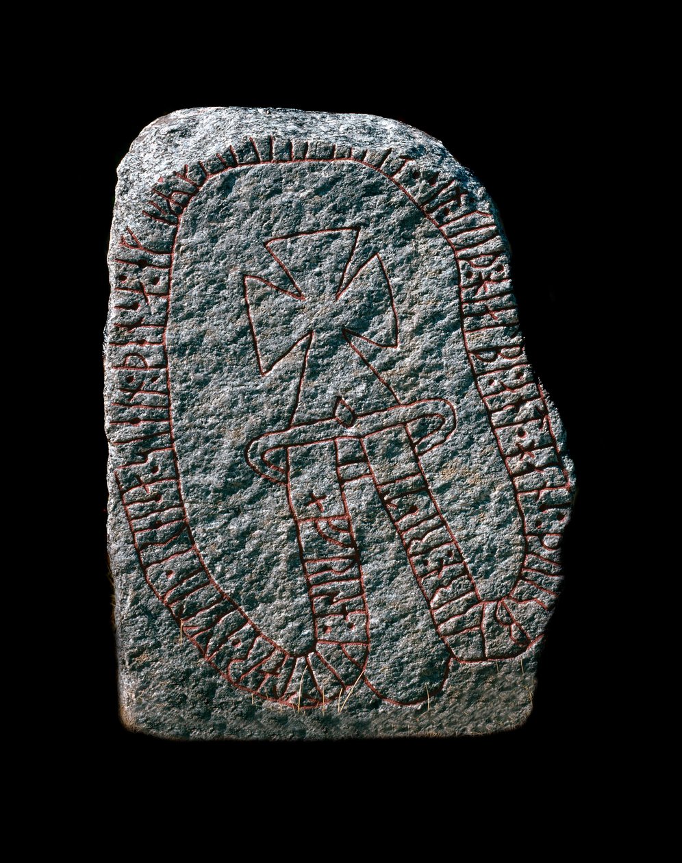 Vichingo: Pietra runica con graffiti a forma di croce. X secolo. da Viking