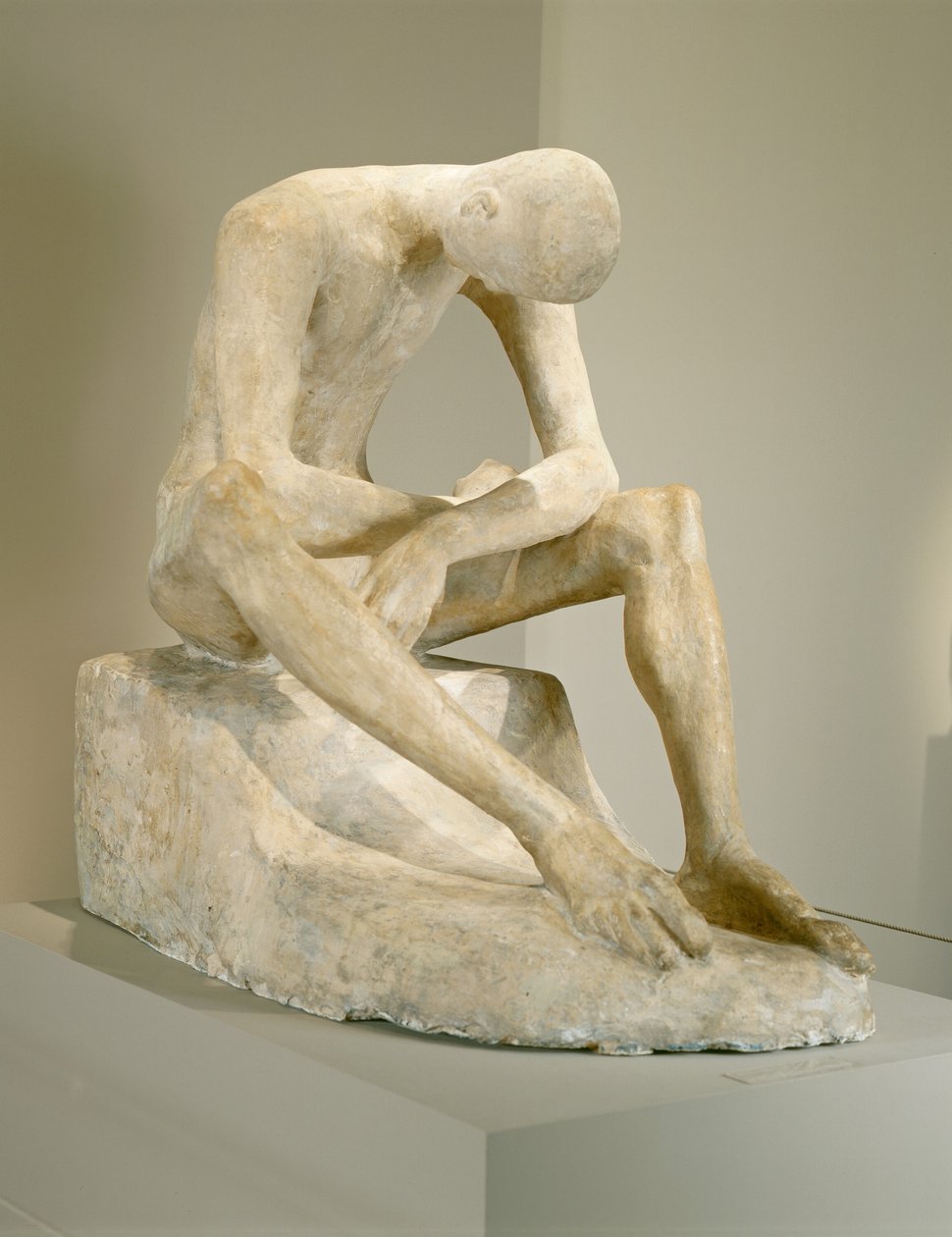 Giovane seduto da Wilhelm Lehmbruck