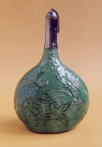 Bottiglia smaltata verde, probabilmente da Isfahan