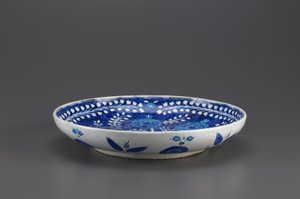 Piatto, Iznik, dinastia Ottomana, 1530s