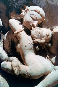 Scultura erotica, Khajuraho, India. c950-1050. XX secolo