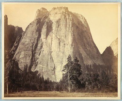 Roccia della Cattedrale, Yosemite da Carleton E. Watkins