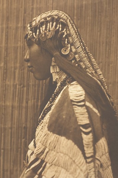 Ragazza Wishham, profilo, 1910 da Edward Sheriff Curtis