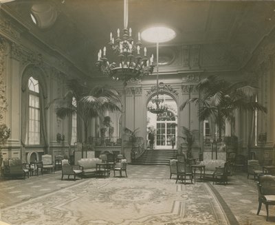 Lobby del Cecil Hotel, Londra da English Photographer