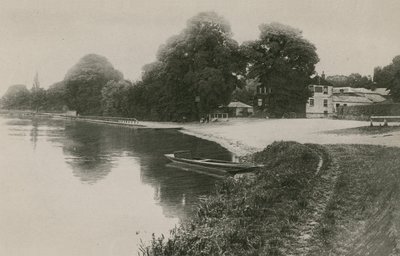 Le Campane di Ouseley sul Tamigi da English Photographer