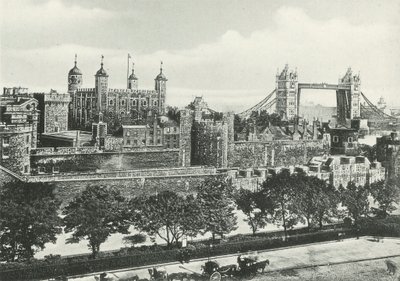 Torre di Londra e Tower Bridge da English Photographer