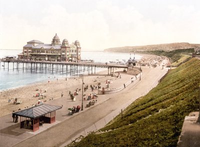 Passeggiata di Colwyn Bay, dalla stazione da English School