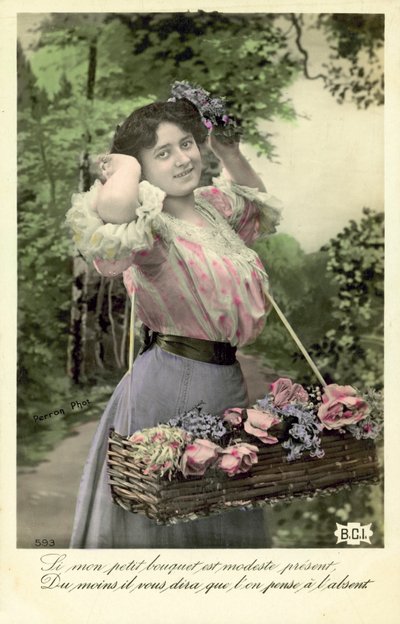 Ragazza con fiori in vendita da French Photographer