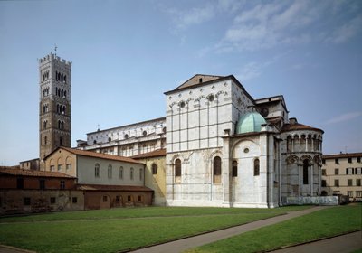 Vista del duomo di Lucca da Italian School