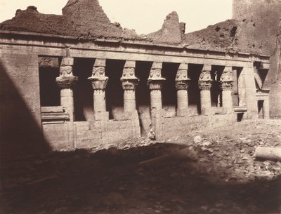 Philae, cortile interno, colonnato ovest da Louis de Clercq