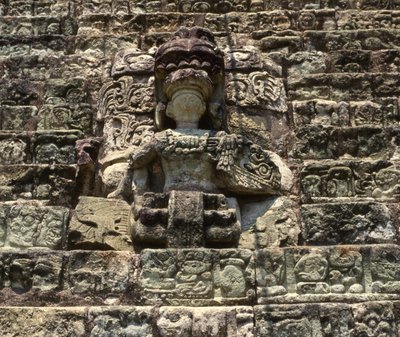 Statua geroglifica di Copan da Mayan