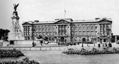 Buckingham Palace dopo il restauro, Londra, 1926-1927 da McLeish