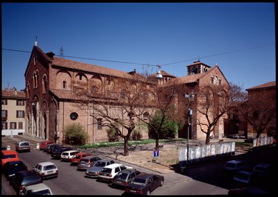 Veduta della Basilica da Romanesque