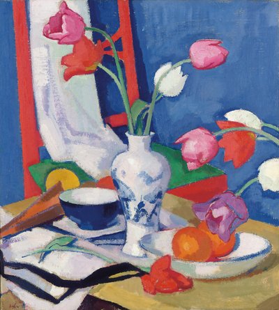 Sedia rossa e tulipani da Samuel John Peploe