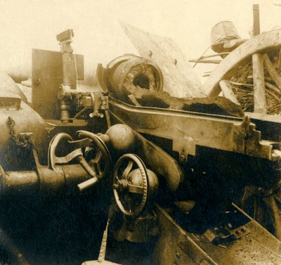 Cannone distrutto, c1914-c1918 da Unbekannt