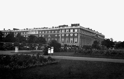 Il Palazzo, Hampton Court, 20° secolo da Unbekannt