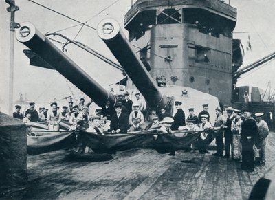 I grandi cannoni della HMS New Zealand, c1914 da Unbekannt