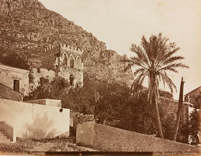 Veduta della Badia Vecchia, Taormina da Unknown photographer