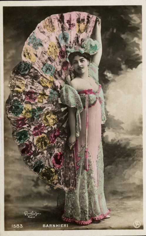 Miss Barnhieri da French Photographer