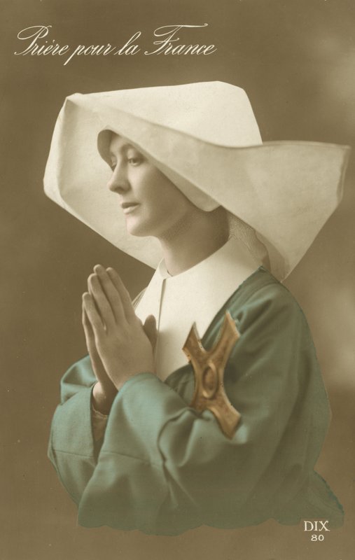 Suora che prega con cuffia inamidata da French Photographer