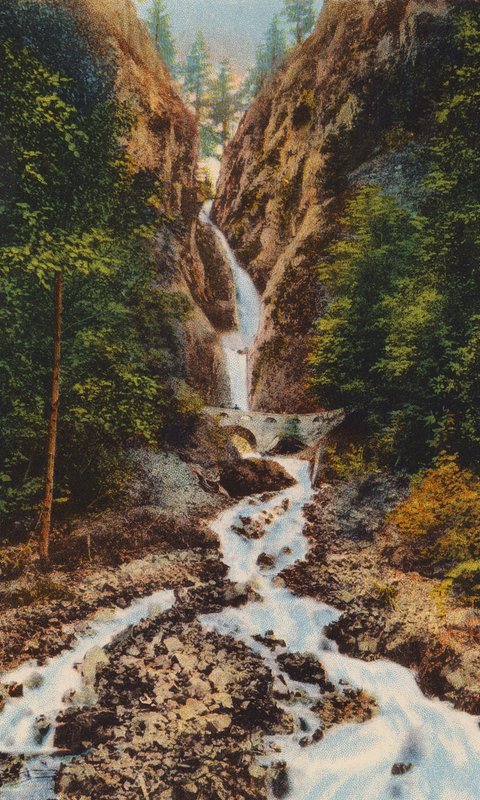 Cascate di Wah-Kee-Na (foto a colori) da American Photographer