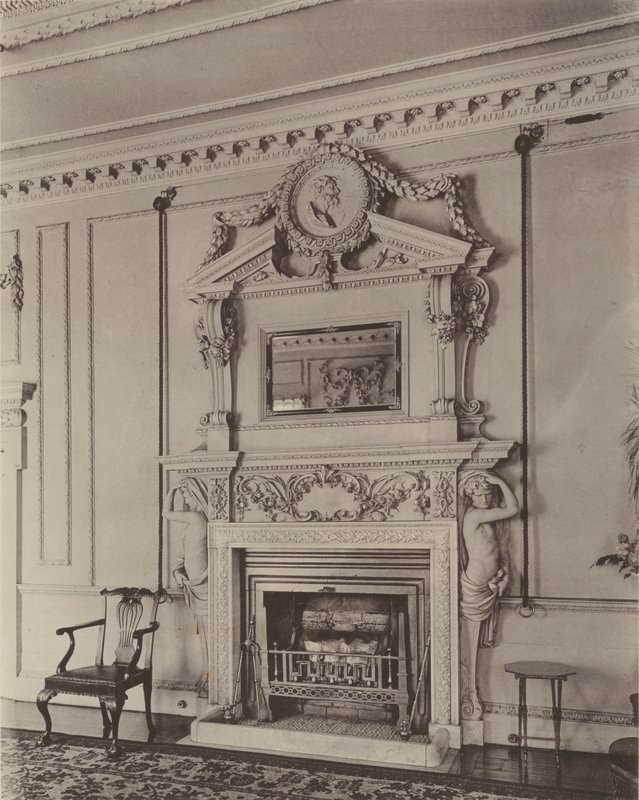 Stoke Hall, Derbyshire, camini del salotto da Charles Latham