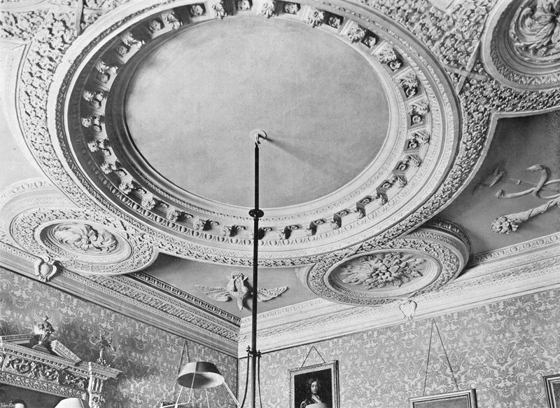 Il soffitto della sala da biliardo da Charles Latham