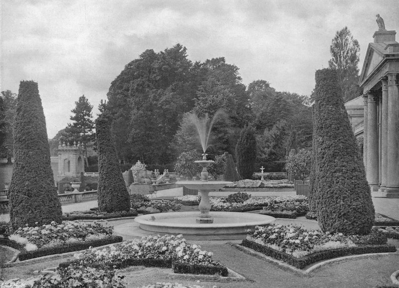La fontana da Charles Latham