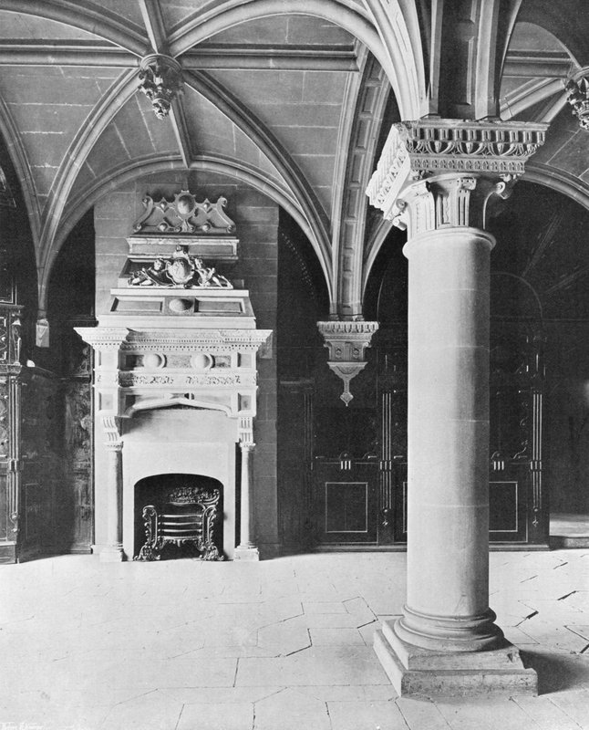 La Sala delle Colonne da Charles Latham