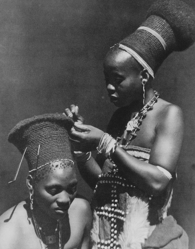 Toilette africana da English Photographer