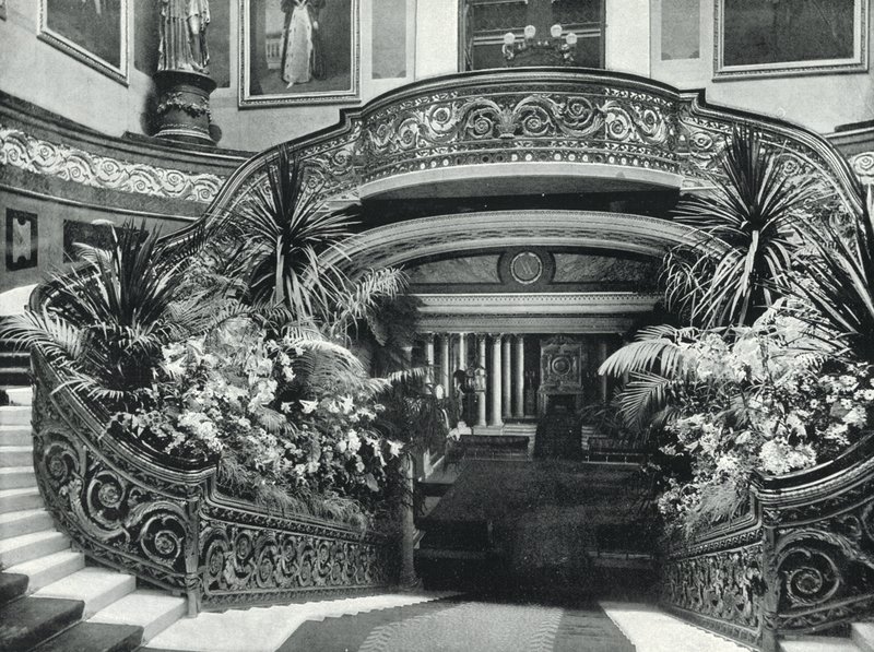 Palazzo di Buckingham, la Grande Scalinata da English Photographer