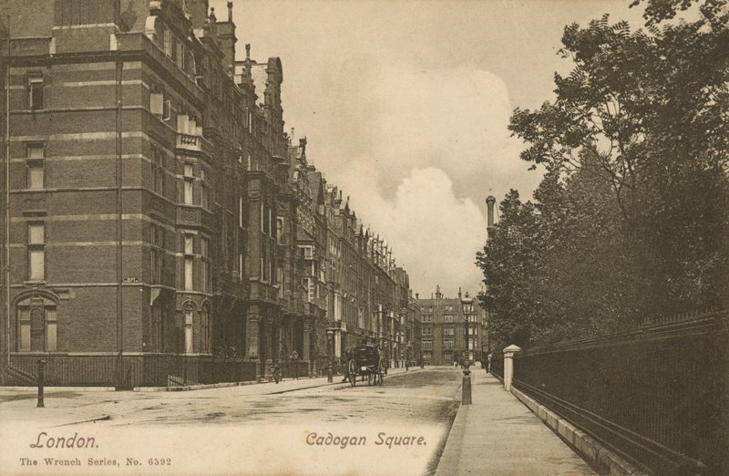Cadogan Square, Londra (foto in b/n) da English Photographer