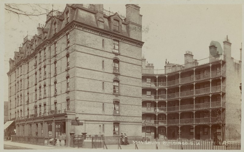 Ebury Buildings su Pimlico Road da English Photographer