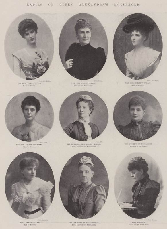 Le signore della famiglia della Regina Alessandra da English Photographer