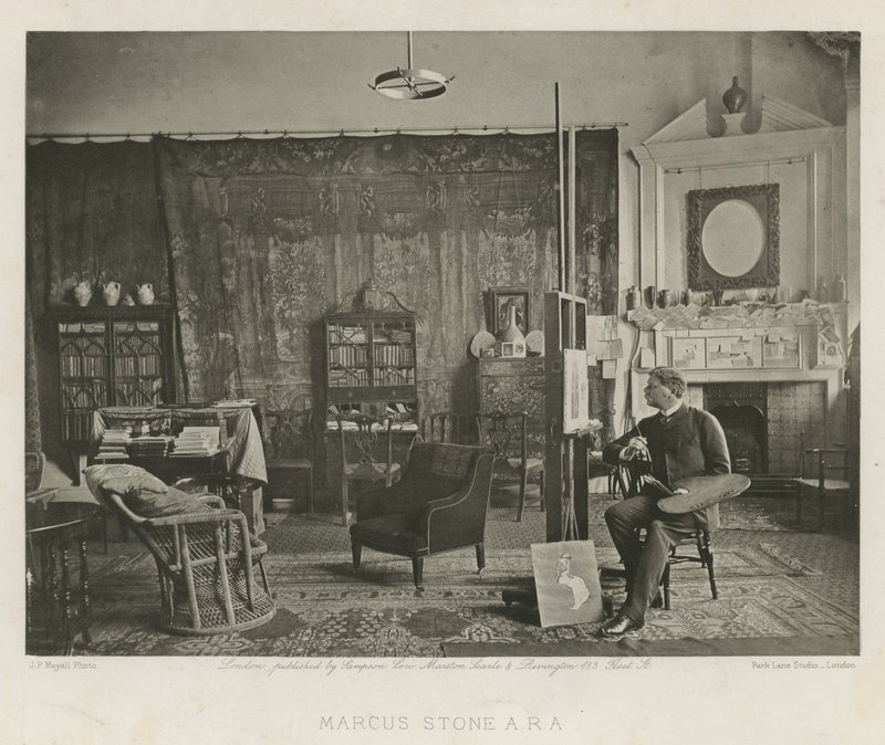 Marcus Stone nel suo studio di Melbury Road da English Photographer