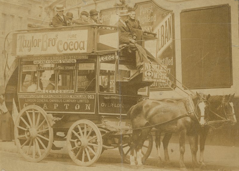 Omnibus e conducente da English Photographer