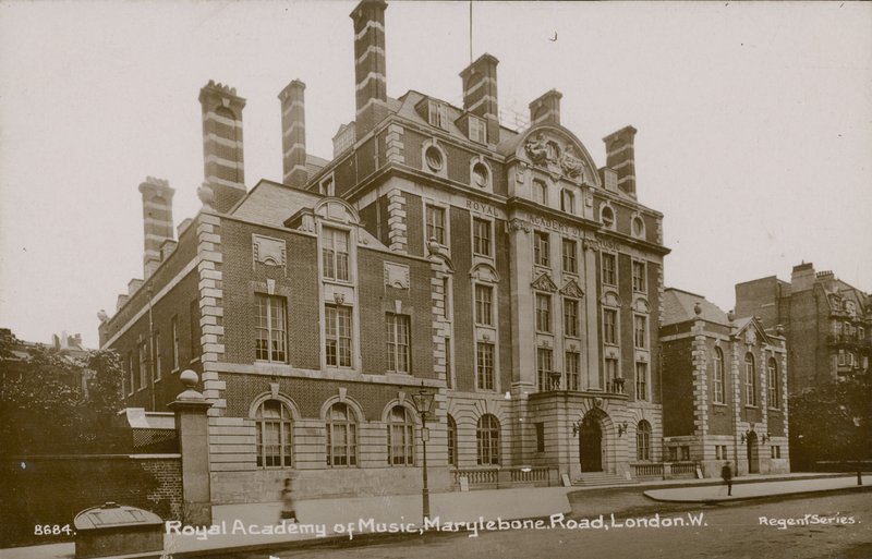 Royal Academy of Music, Marylebone Road, Londra da English Photographer