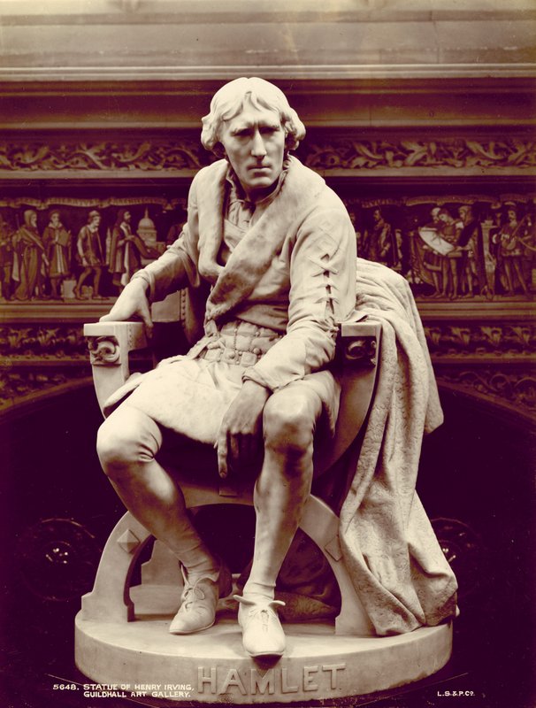Statua di Henry Irving da English Photographer