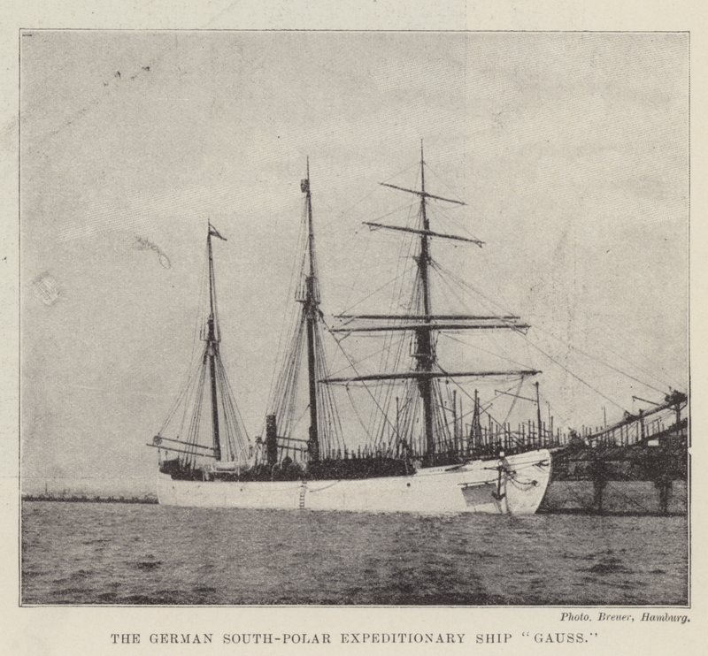 La nave della spedizione tedesca in Antartide Gauss da English Photographer