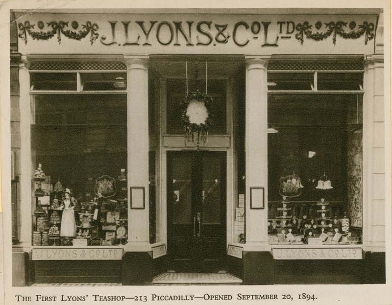 Il primo Lyons Teashop da English Photographer