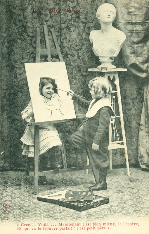 Bambini che dipingono, ragazza con la testa attraverso la tela da French Photographer